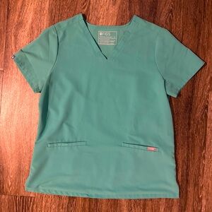 Figs Surgical Green Scrub Top